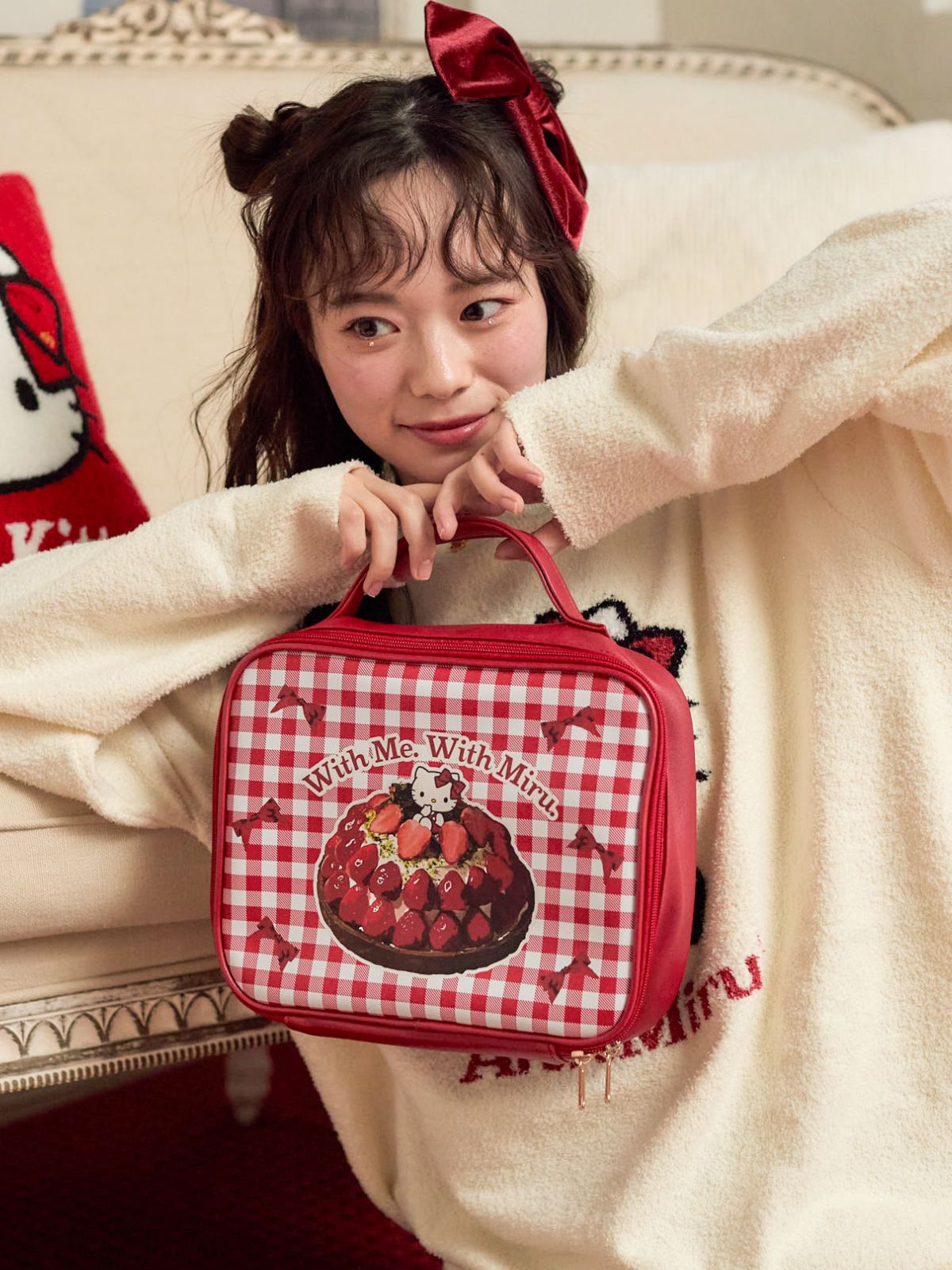 う*に様 annmiru トラベルポーチ　キティ トラベルポーチ（ハローキティ×AnnMiru）