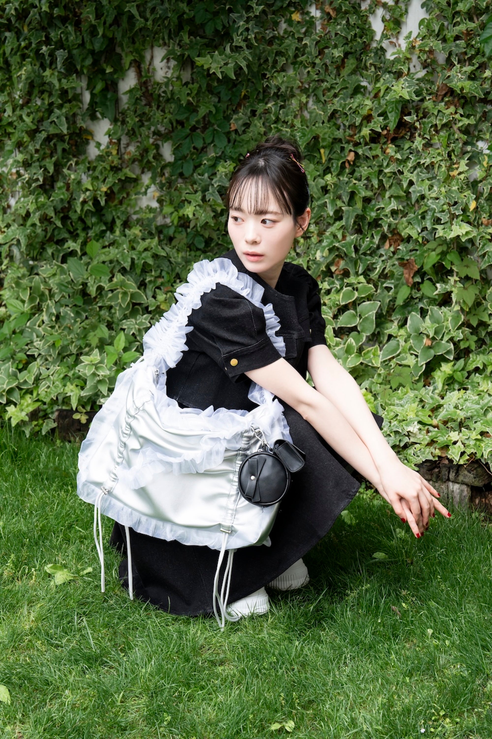 AnnMiru フリルバック　　アンミル　シルバー フリルバッグ – AnnMiru