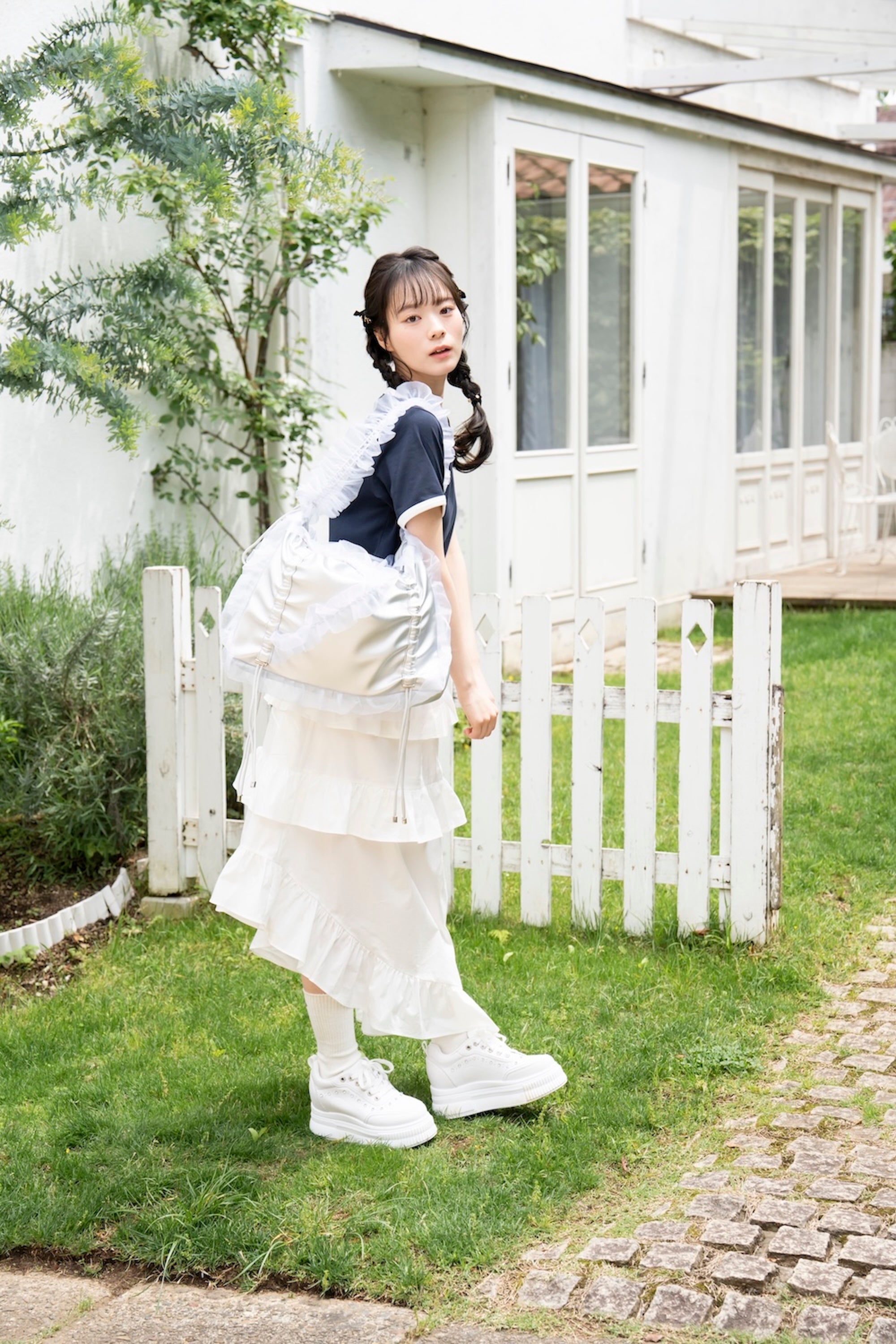 AnnMiru フリルバック　　アンミル　シルバー フリルバッグ – AnnMiru