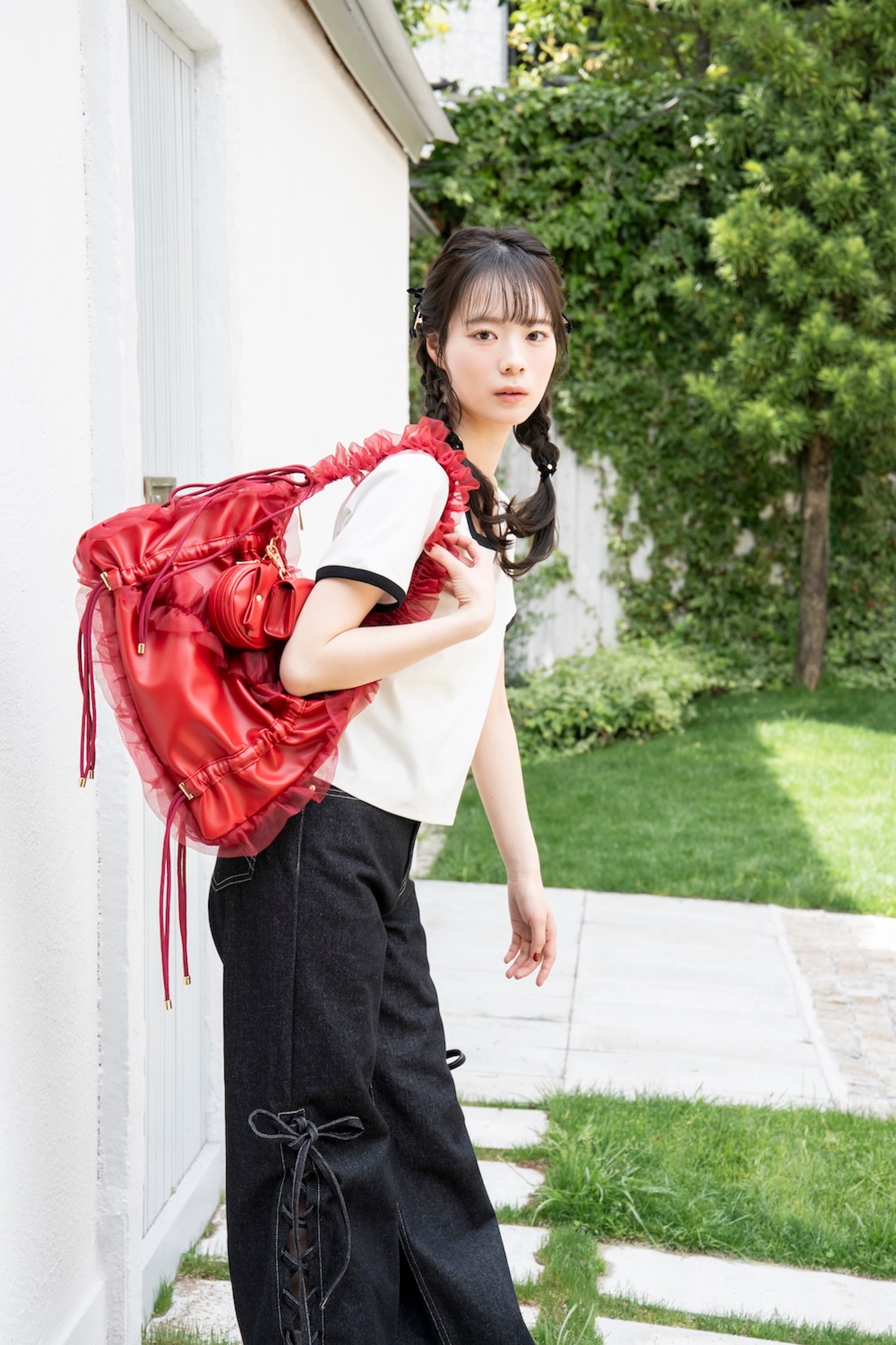 【新品】AnnMiru(アンミル)フリルバッグ　黒 フリルバッグ – AnnMiru