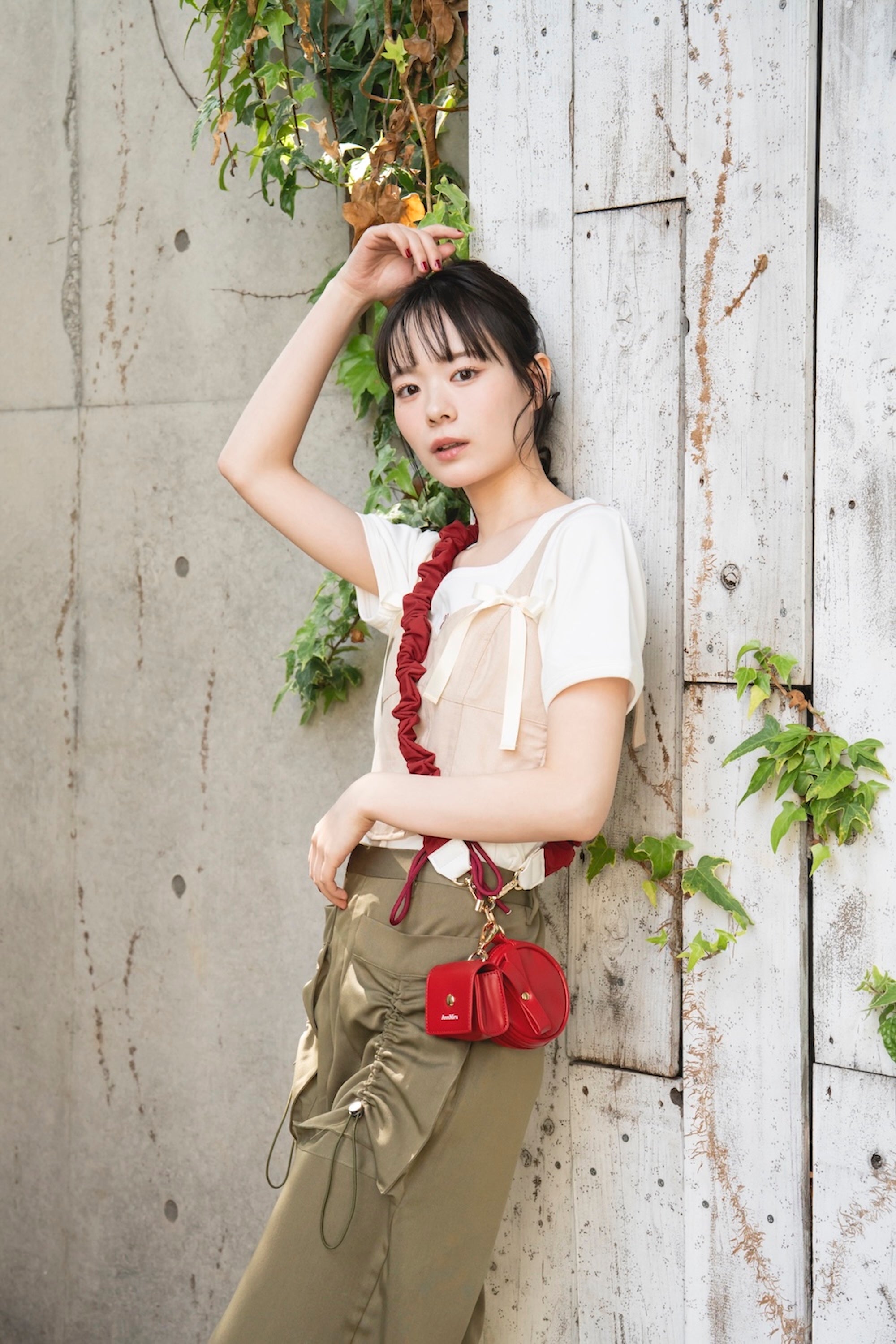 AnnMiru フリルバック/マルチショルダーストラップレッドセット AnnMiru フリルバック/マルチショルダーストラップレッドセット